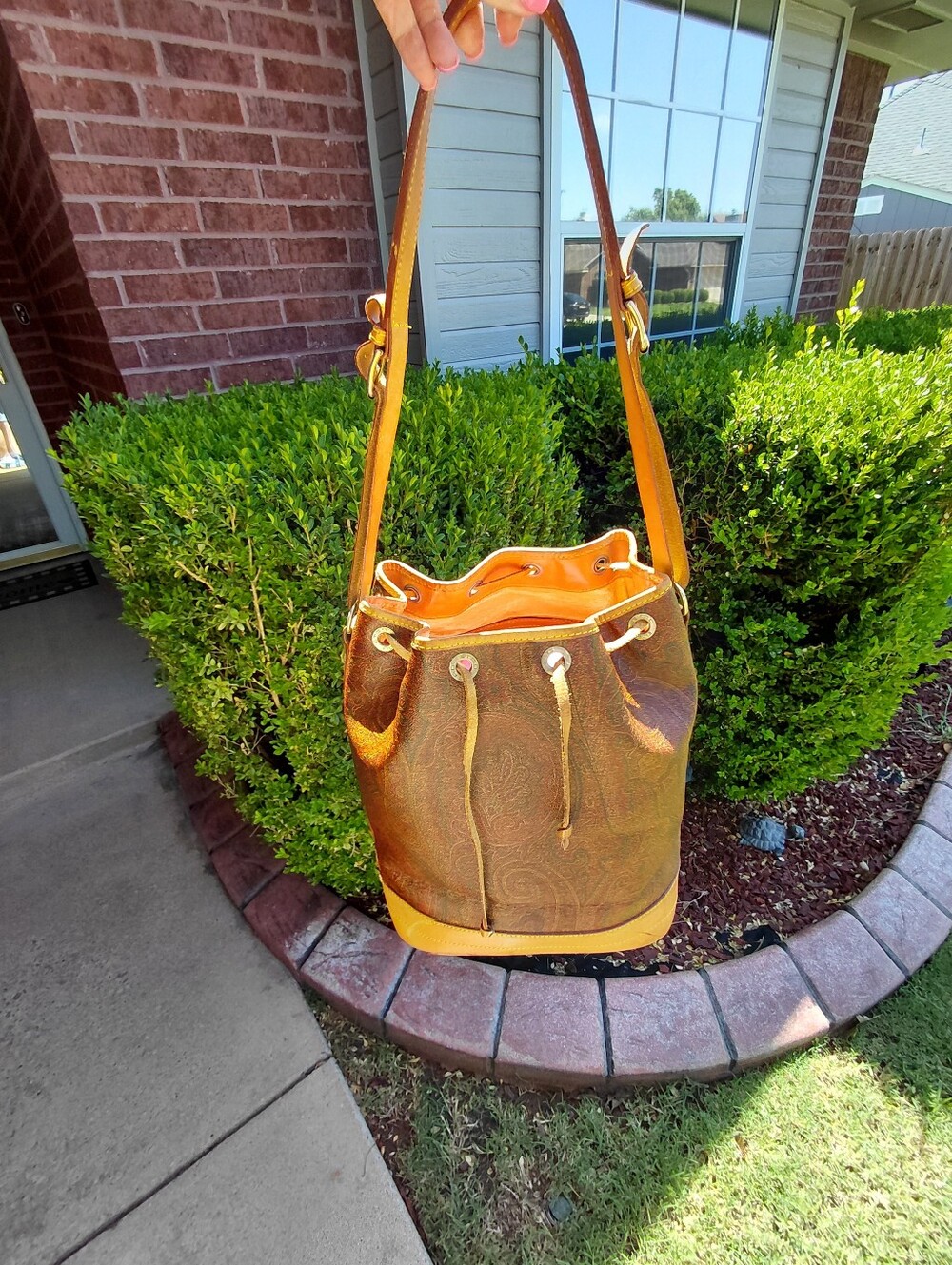 Etro Milano Red Paisley Drawstring Bucket Bag Vintage - Picture 7 of 16